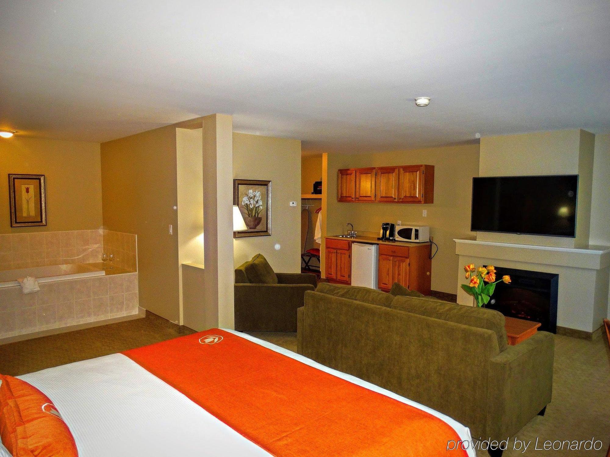 Quality & Amsterdam Hotel Fredericton